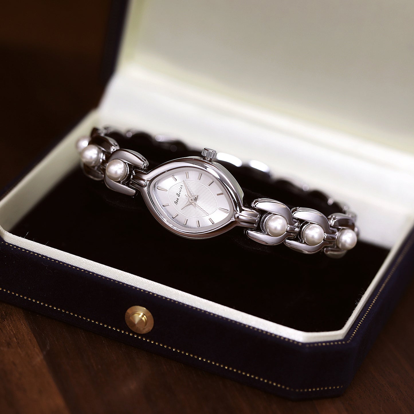 Pearl Elegant Women's Watch